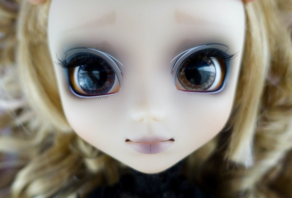 Seila's face up