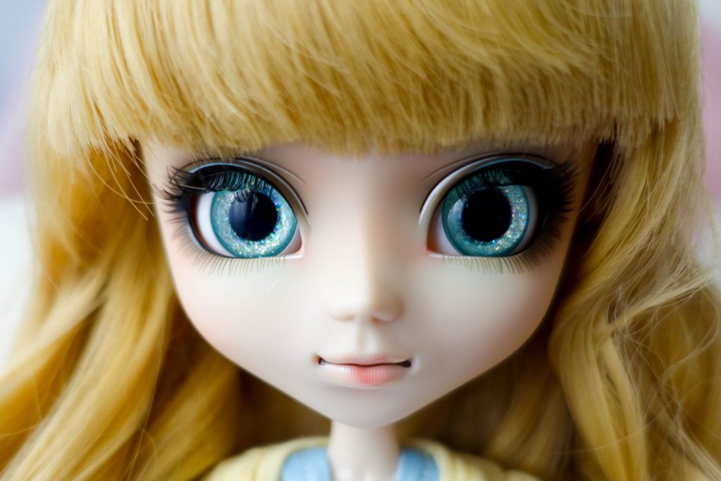 Classical Alice with new eyechips!