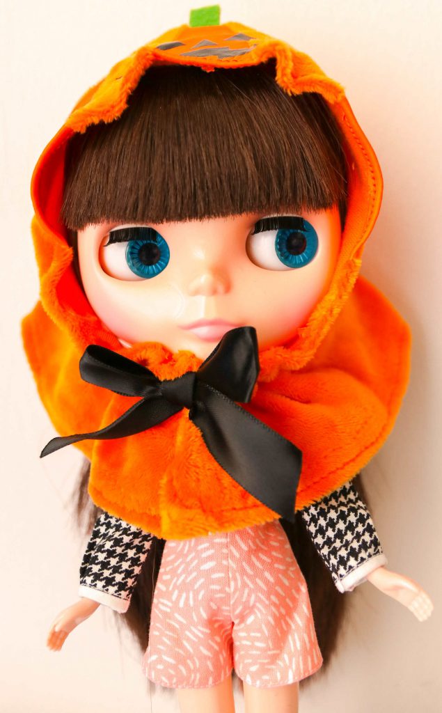 The pumpkin on my Neo-Blythe!