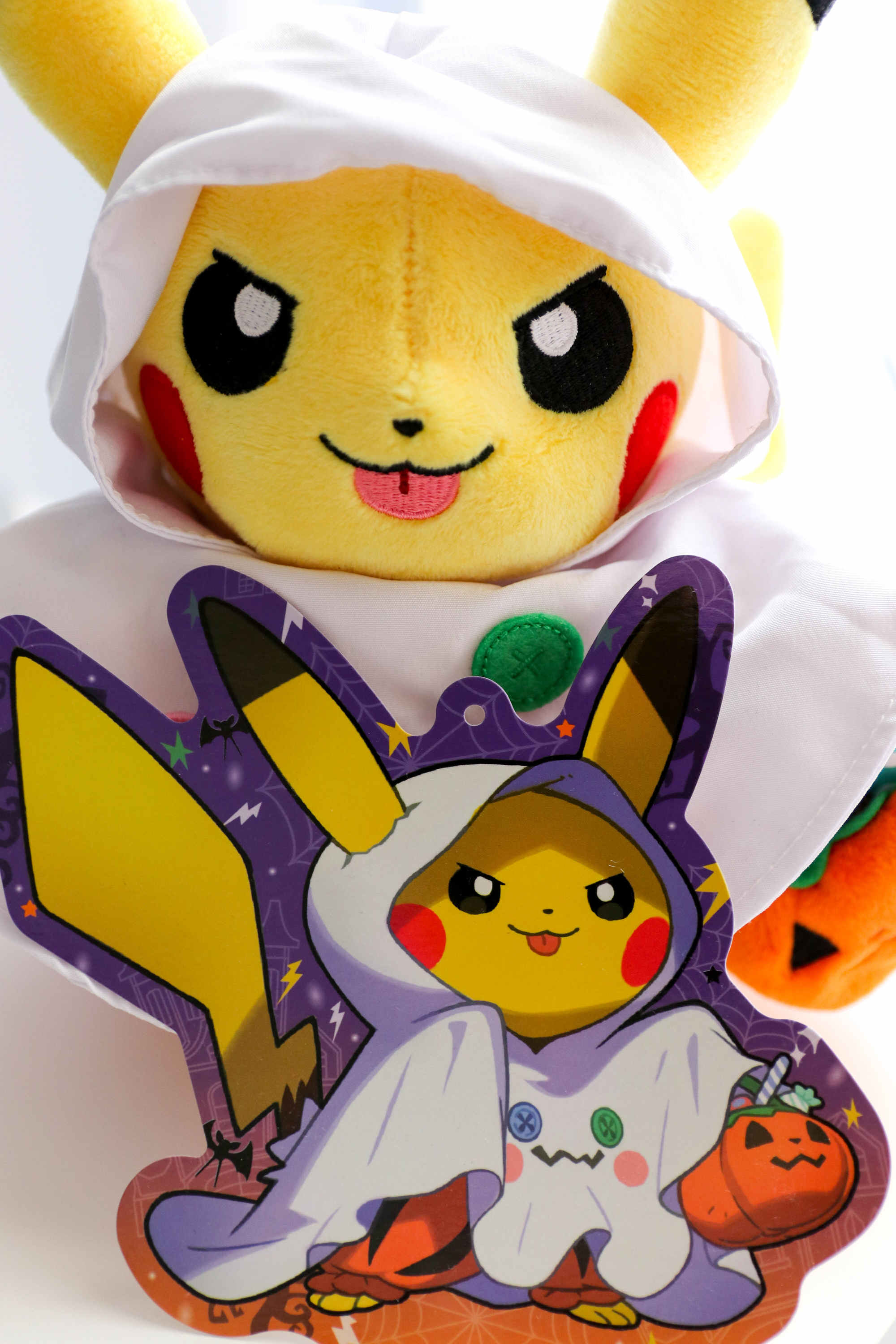 Pokemon Fan Shows Off Impressive Halloween-Themed Eeveelutions