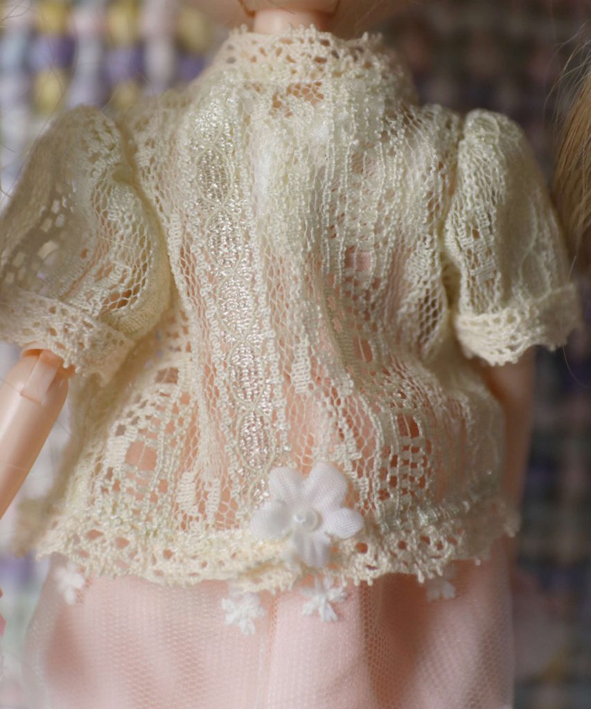 Pullip Callie's cardigan's back!